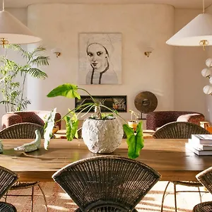 Basq House Hotel Byron Bay